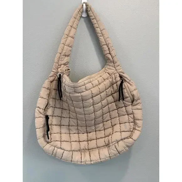 NWOT Free People Movement Quilted Carryall Bag Off White - Picture 2 of 8